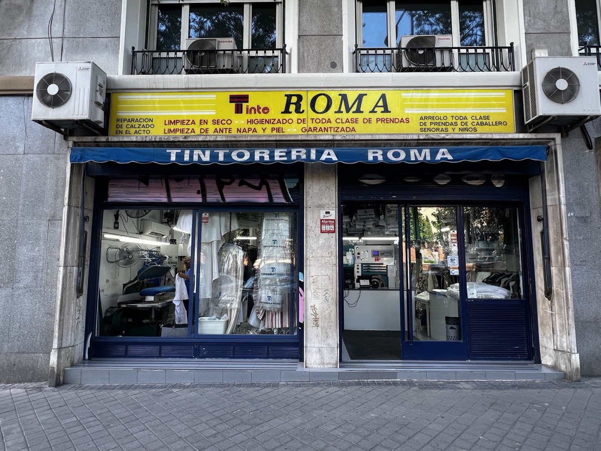 Fachada de Tintorerías Roma